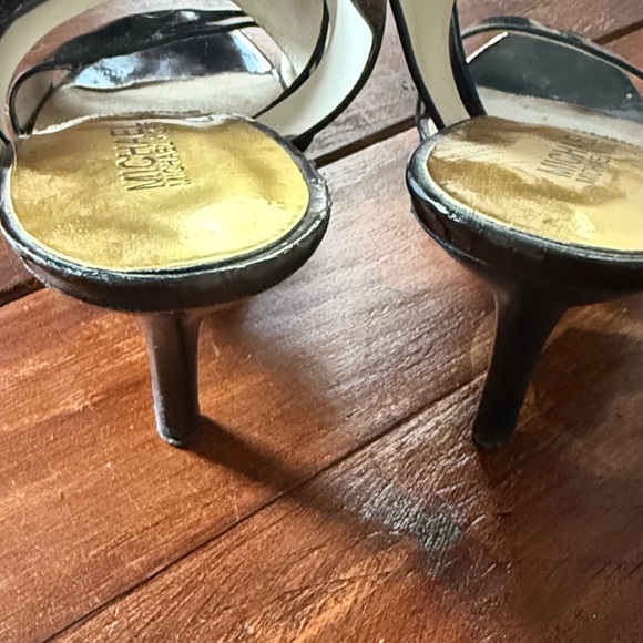 Michael Kors Black Women's Heels Open Toe Pumps Size 9 Easy Closure - Picture 4 of 6